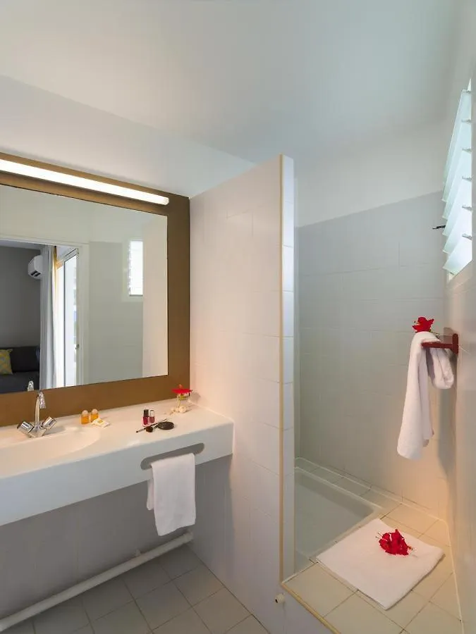 Belle vue mer #Romantisme en bord de mer avec piscine&Plage Saint-Francois  Appartement